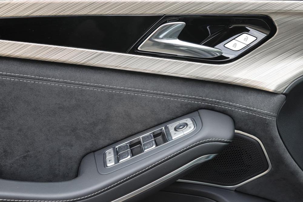 Hongqi H9 I Москва  - изображение 32