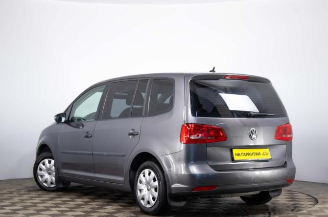 Volkswagen Touran I Рестайлинг 2 с пробегом 2010 года, цена 879 000 рублей, 222690 км, компактвэн, Автокод Объявления
