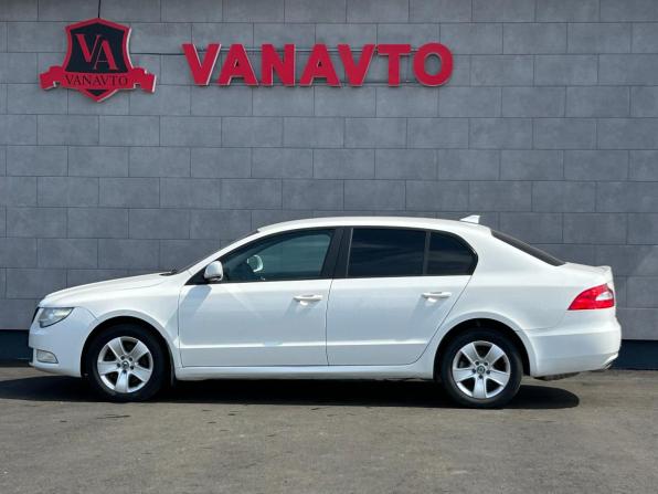 Skoda Superb II с пробегом 2012 года, цена 935 000 рублей, 223257 км, лифтбек, Автокод Объявления