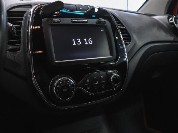 Renault Kaptur I с пробегом 2017 года, цена 1 350 000 рублей, 112897 км, внедорожник, Автокод Объявления