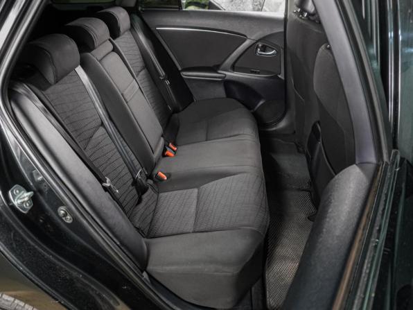 Toyota Avensis III с пробегом 2010 года, цена 1 099 000 рублей, 198850 км, универсал, Автокод Объявления