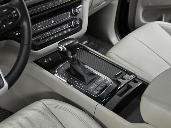 Kia Carnival III с пробегом 2017 года, цена 2 649 000 рублей, 134000 км, минивэн, Автокод Объявления