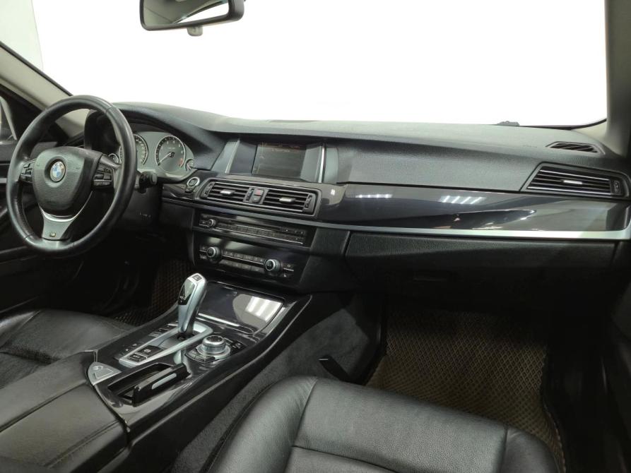 BMW 5 серии VI (F10/F11/F07) Рестайлинг Альметьевск  - изображение 17