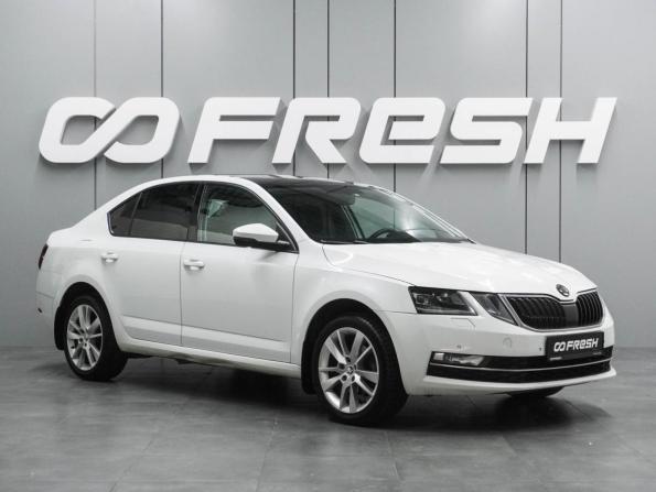 Skoda Octavia III (A7) Рестайлинг с пробегом 2017 года, цена 1 699 000 рублей, 161566 км, лифтбек, Автокод Объявления