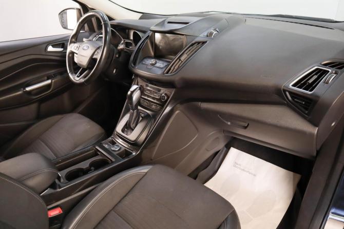 Ford Kuga II Рестайлинг с пробегом 2018 года, цена 1 729 000 рублей, 131000 км, внедорожник, Автокод Объявления