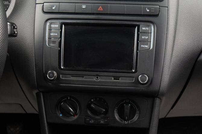 Volkswagen Polo V с пробегом 2011 года, цена 659 000 рублей, 210533 км, седан, Автокод Объявления