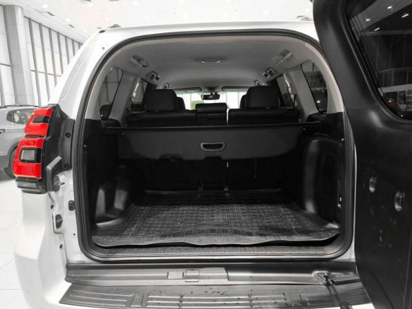 Toyota Land Cruiser Prado 150 Series Рестайлинг 2 с пробегом 2018 года, цена 5 350 000 рублей, 78332 км, внедорожник, Автокод Объявления