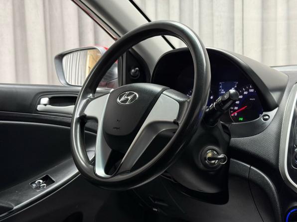 Hyundai Solaris I с пробегом 2011 года, цена 499 000 рублей, 274000 км, седан, Автокод Объявления
