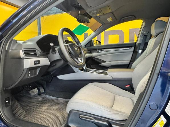 Honda Accord X с пробегом 2019 года, цена 2 130 000 рублей, 97000 км, седан, Автокод Объявления