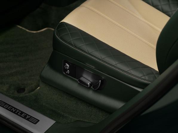 Bentley Bentayga I с пробегом 2018 года, цена 16 500 000 рублей, 24986 км, внедорожник, Автокод Объявления
