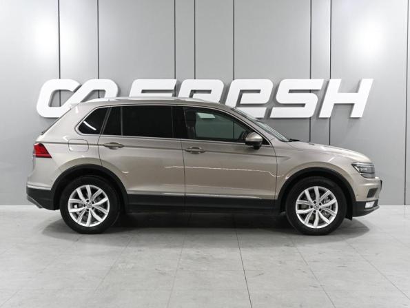 Volkswagen Tiguan II с пробегом 2017 года, цена 2 579 000 рублей, 131348 км, внедорожник, Автокод Объявления