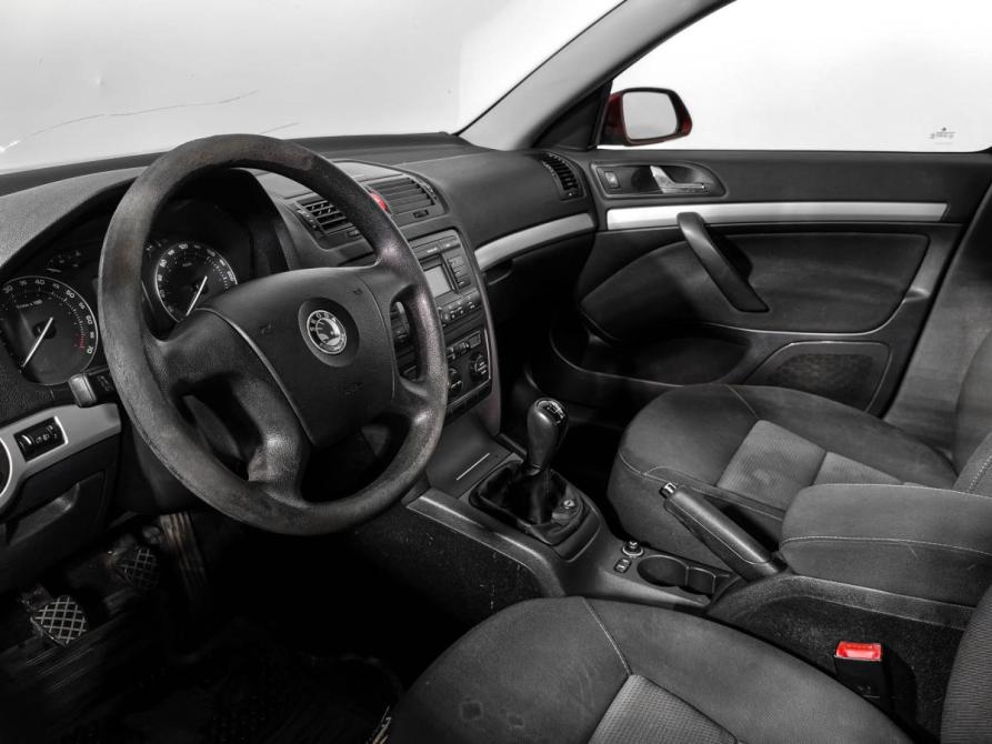 Skoda Octavia II (A5) Санкт-Петербург  - изображение 9