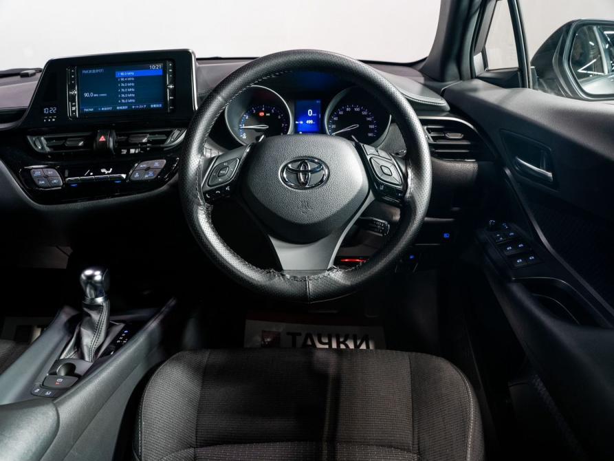 Toyota C-HR I Рестайлинг Чита  - изображение 8