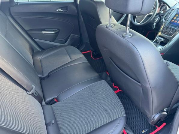Opel Astra J с пробегом 2012 года, цена 799 900 рублей, 143381 км, универсал, Автокод Объявления