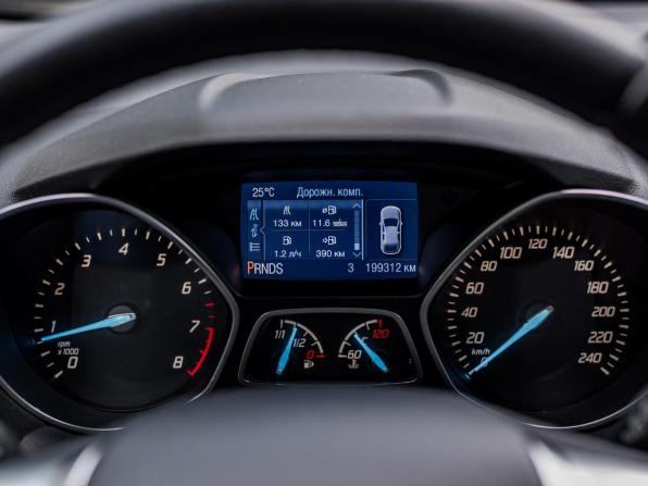 Ford Kuga II с пробегом 2013 года, цена 994 000 рублей, 199310 км, внедорожник, Автокод Объявления