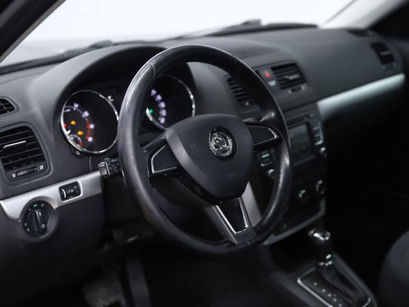 Skoda Yeti I Рестайлинг с пробегом 2014 года, цена 1 230 000 рублей, 134778 км, внедорожник, Автокод Объявления
