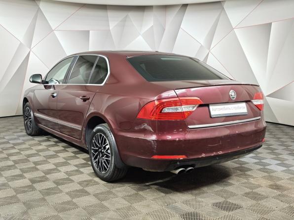 Skoda Superb II Рестайлинг с пробегом 2014 года, цена 915 000 рублей, 289748 км, лифтбек, Автокод Объявления