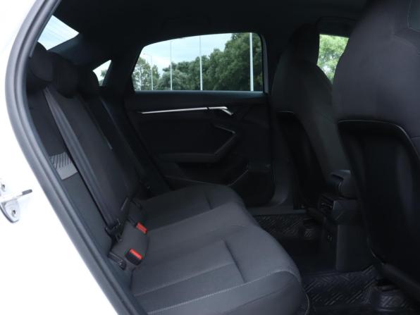 Audi A3 IV (8Y) с пробегом 2021 года, цена 2 850 000 рублей, 35100 км, седан, Автокод Объявления