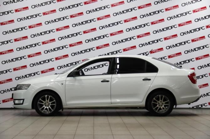 Skoda Rapid I с пробегом 2016 года, цена 825 450 рублей, 240120 км, лифтбек, Автокод Объявления