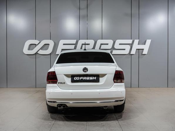 Volkswagen Polo V Рестайлинг с пробегом 2018 года, цена 1 349 000 рублей, 168407 км, седан, Автокод Объявления