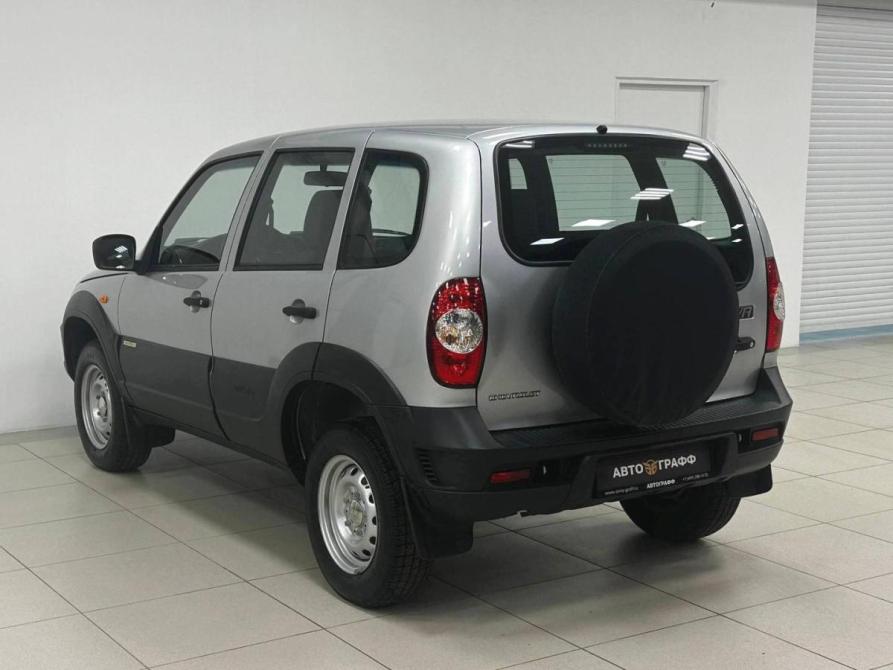 Chevrolet Niva I Рестайлинг Москва  - изображение 4