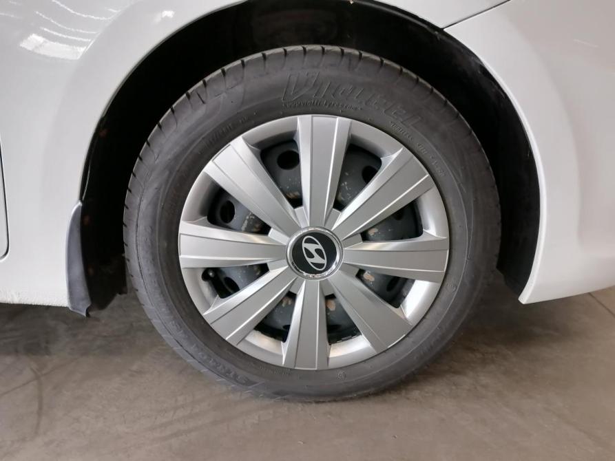 Hyundai Solaris I Курск  - изображение 28