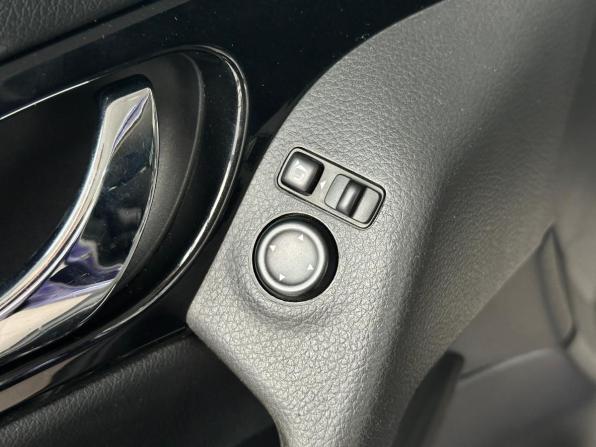 Nissan Qashqai II с пробегом 2017 года, цена 1 820 000 рублей, 93680 км, внедорожник, Автокод Объявления