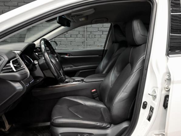 Toyota Camry VIII (XV70) с пробегом 2018 года, цена 2 390 000 рублей, 229680 км, седан, Автокод Объявления