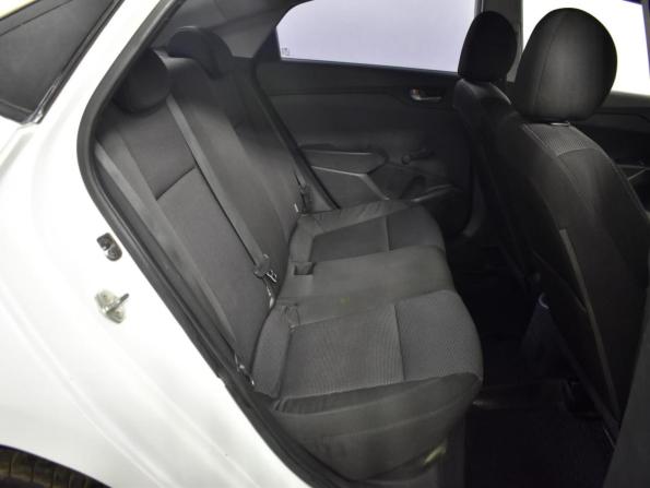 Hyundai Solaris II с пробегом 2018 года, цена 799 900 рублей, 190540 км, седан, Автокод Объявления