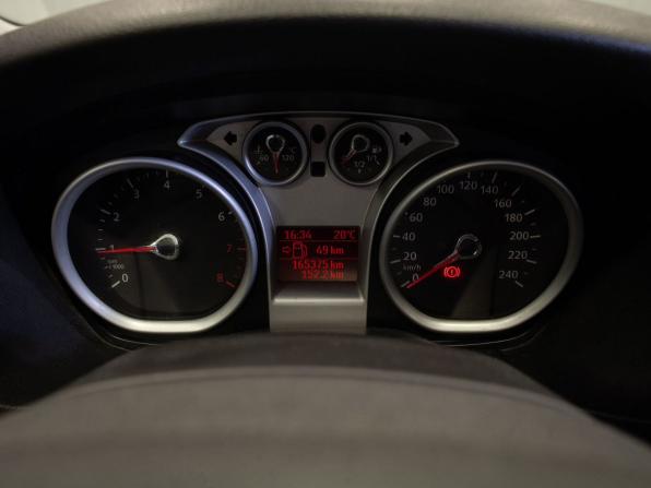 Ford Focus II Рестайлинг с пробегом 2010 года, цена 640 000 рублей, 165375 км, седан, Автокод Объявления
