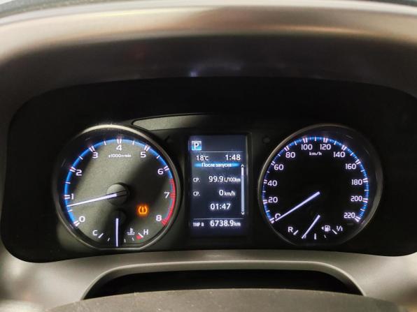 Toyota RAV4 IV (XA40) Рестайлинг с пробегом 2015 года, цена 2 080 000 рублей, 103723 км, внедорожник, Автокод Объявления