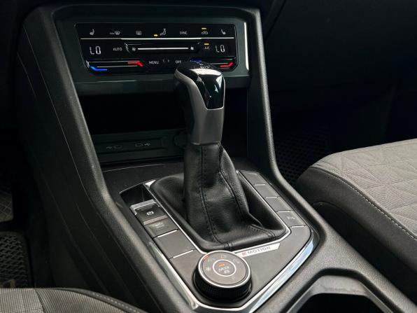 Volkswagen Tiguan II Рестайлинг с пробегом 2020 года, цена 2 698 700 рублей, 143004 км, внедорожник, Автокод Объявления