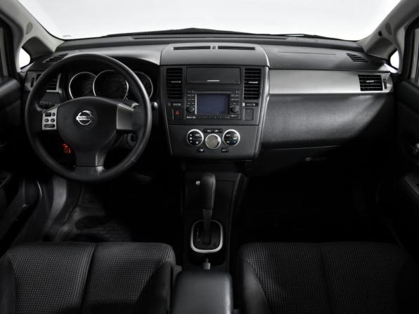 Nissan Tiida I Рестайлинг с пробегом 2011 года, цена 725 000 рублей, 174655 км, хэтчбек, Автокод Объявления