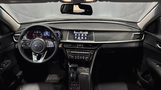 Kia K5 II с пробегом 2018 года, цена 1 740 000 рублей, 102000 км, седан, Автокод Объявления