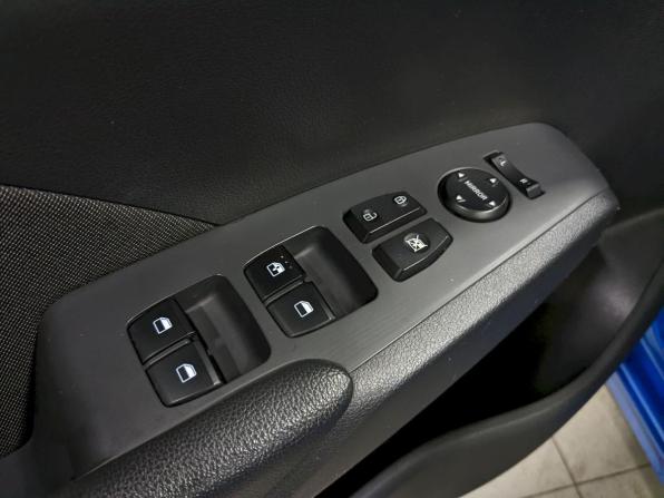 Hyundai Solaris II с пробегом 2020 года, цена 1 450 000 рублей, 122057 км, седан, Автокод Объявления