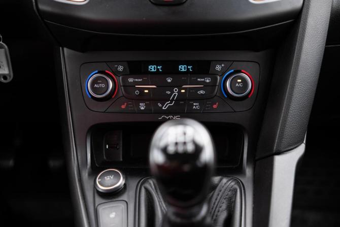 Ford Focus III Рестайлинг с пробегом 2016 года, цена 1 149 000 рублей, 112829 км, хэтчбек, Автокод Объявления