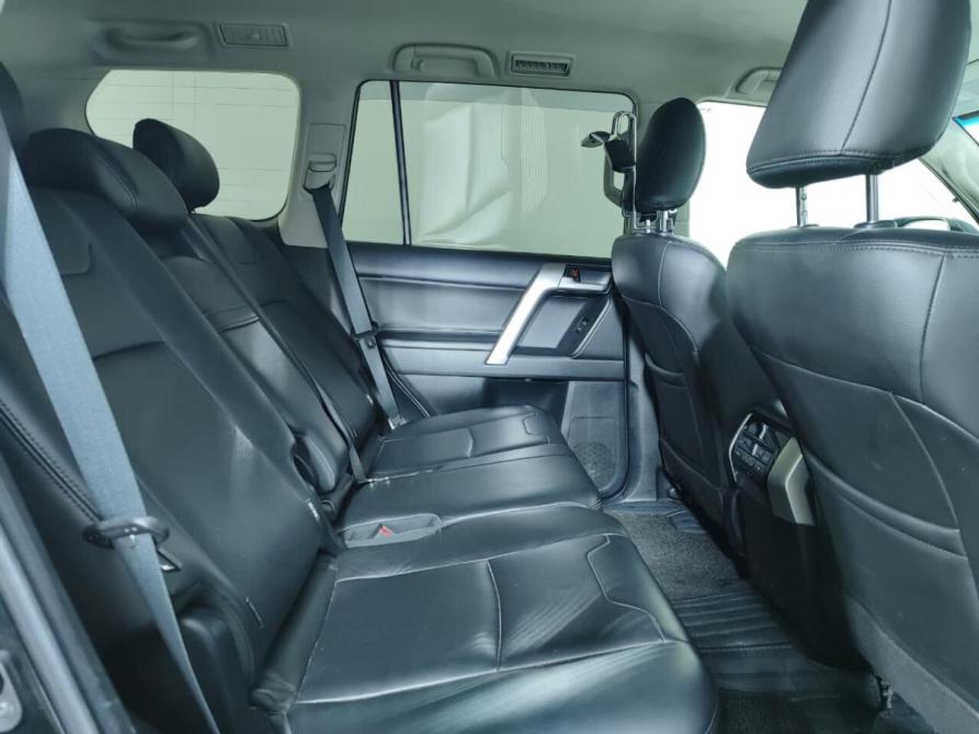 Toyota Land Cruiser Prado 150 Series Рестайлинг 3 Ростов-на-Дону  - изображение 22