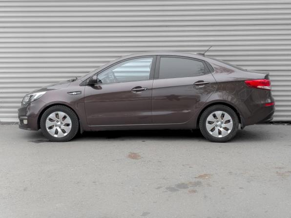Kia Rio III Рестайлинг с пробегом 2017 года, цена 1 300 000 рублей, 76000 км, седан, Автокод Объявления