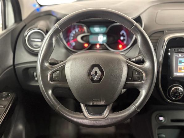 Renault Kaptur I с пробегом 2017 года, цена 1 159 000 рублей, 129887 км, внедорожник, Автокод Объявления