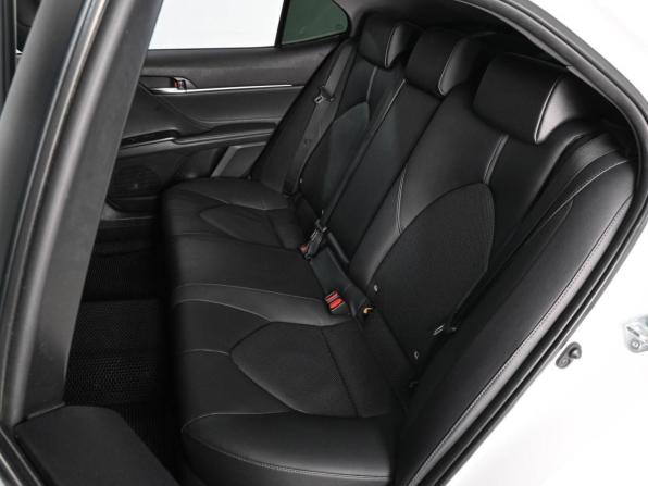 Toyota Camry VIII (XV70) Рестайлинг с пробегом 2021 года, цена 3 049 000 рублей, 61755 км, седан, Автокод Объявления