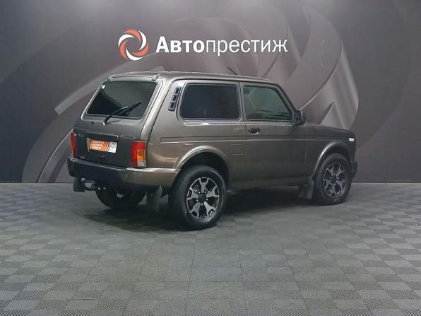 Lada (ВАЗ) Niva Legend I с пробегом 2024 года, цена 799 000 рублей, 9500 км, внедорожник, Автокод Объявления