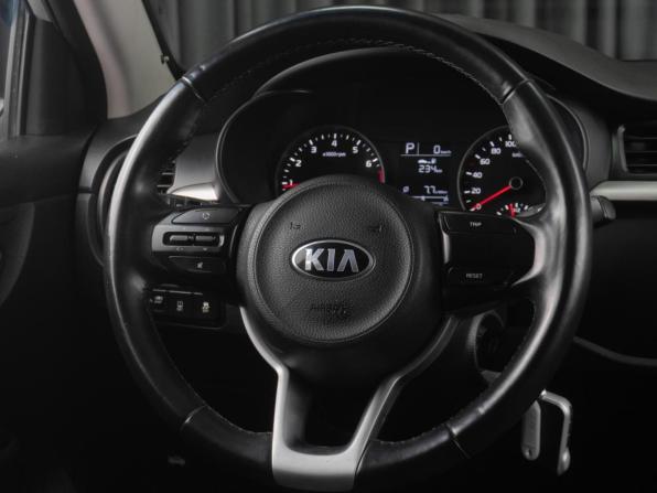 Kia Rio IV с пробегом 2017 года, цена 1 379 000 рублей, 175547 км, седан, Автокод Объявления