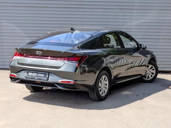 Hyundai Elantra VII (CN7) с пробегом 2022 года, цена 2 075 000 рублей, 58326 км, седан, Автокод Объявления