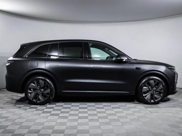 Li Auto (Lixiang) L6 I с пробегом 2024 года, цена 5 860 000 рублей, 42600 км, внедорожник, Автокод Объявления