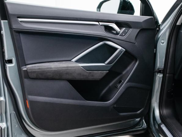 Audi Q3 II (F3) с пробегом 2021 года, цена 4 145 000 рублей, 18805 км, внедорожник, Автокод Объявления