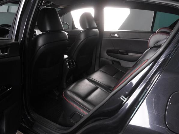 Kia Sportage IV Рестайлинг с пробегом 2019 года, цена 2 479 000 рублей, 119656 км, внедорожник, Автокод Объявления