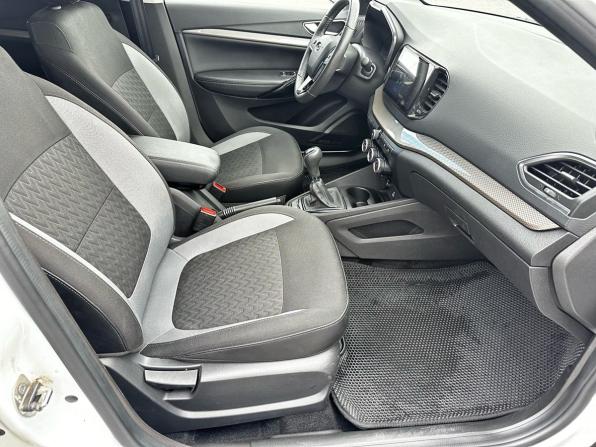Lada (ВАЗ) Vesta I Рестайлинг (NG) с пробегом 2023 года, цена 1 250 000 рублей, 44742 км, седан, Автокод Объявления