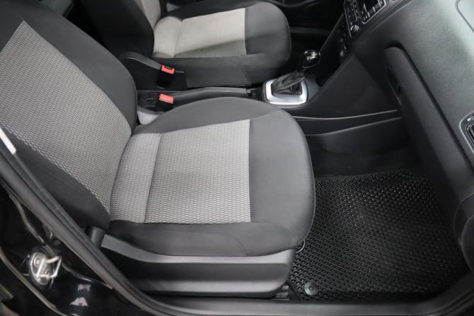 Volkswagen Polo V Рестайлинг с пробегом 2015 года, цена 935 170 рублей, 161324 км, седан, Автокод Объявления