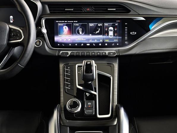 Geely Atlas Pro с пробегом 2022 года, цена 1 793 000 рублей, 43597 км, внедорожник, Автокод Объявления