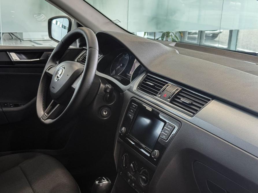 Skoda Rapid I Рестайлинг Тверь  - изображение 9